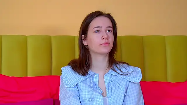 LilyLanes online show from December 2025 06:47:01 AM