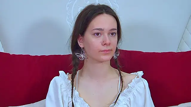 LilyLanes online show from November 2025 02:50:01 PM