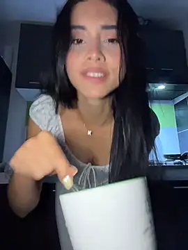 Miia moonn online show from February 2026 12:41:01 AM