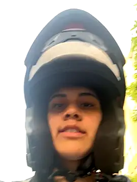 Miia moonn online show from November 2025 10:59:02 AM