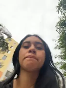 Miia moonn online show from December 2025 11:00:02 AM