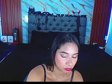 Meryandcris online show from November 2025 03:01:01 PM