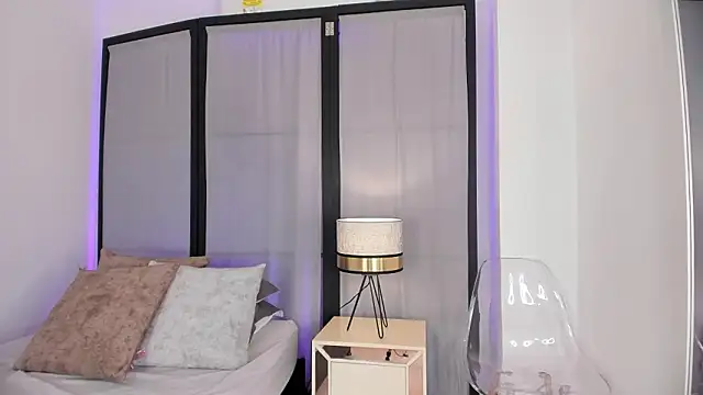 Snapshot of niicole_steele_ chatting on February 2026 05:56:02 PM niicole steele online show from February 2026 05:56:02 PM