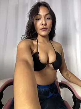 Laurapocahontas online show from January 2026 08:23:02 PM