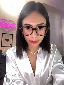 Rue Bellafire online show from December 2025 06:31:02 PM