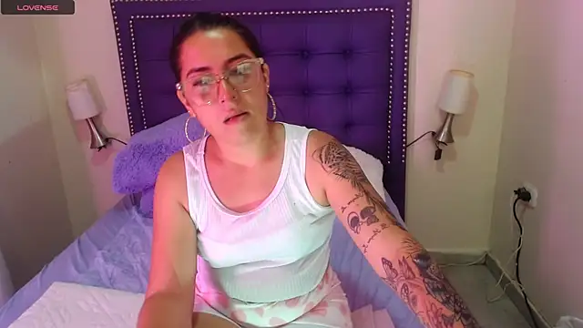 Snapshot of franysteell chatting on December 2025 07:29:02 PM franysteell online show from December 2025 07:29:02 PM