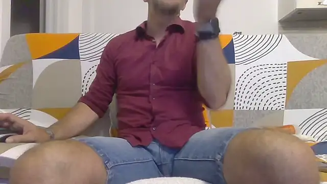 Eroshotlicker online show from May 2026 09:35:02 PM
