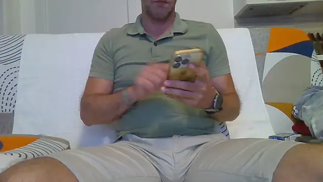 Eroshotlicker online show from June 2026 07:52:01 PM
