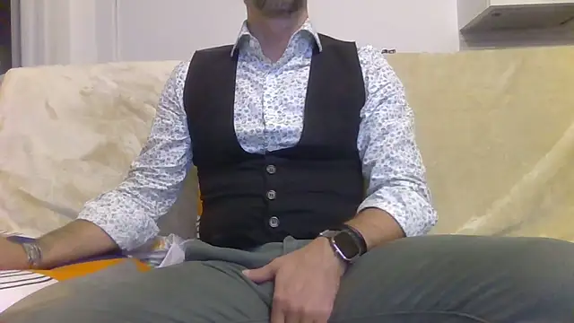 Eroshotlicker online show from May 2026 09:31:02 PM