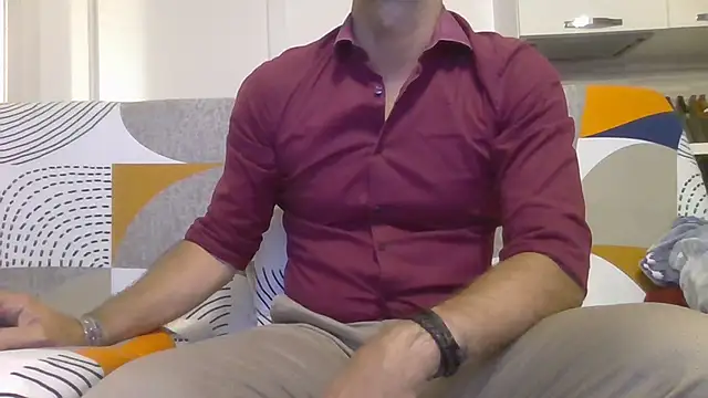 Eroshotlicker online show from June 2026 09:05:01 PM