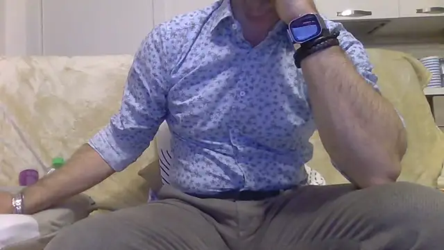 Eroshotlicker online show from April 2026 08:43:02 PM