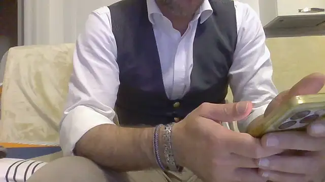 Eroshotlicker online show from May 2026 09:08:01 PM