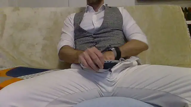 Eroshotlicker online show from February 2026 09:47:02 PM