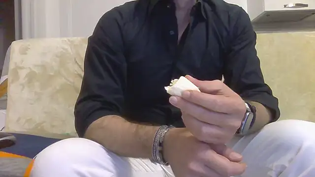 Eroshotlicker online show from April 2026 09:39:33 PM