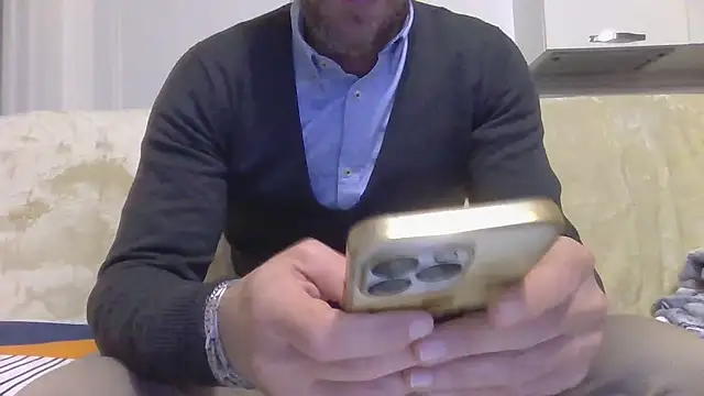 Eroshotlicker online show from February 2026 09:32:01 PM