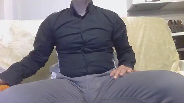Eroshotlicker online show from May 2026 09:04:01 PM