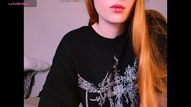 Snapshot of _Milana_Sparkl75_ chatting on February 2026 05:09:01 PM Milana Sparkl75 online show from February 2026 05:09:01 PM