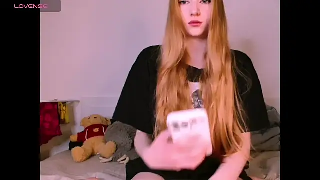 Snapshot of _Milana_Sparkl75_ chatting on February 2026 08:08:01 PM Milana Sparkl75 online show from February 2026 08:08:01 PM