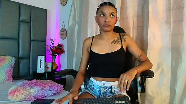 TashaNaughty4u online show from April 2026 07:49:01 PM