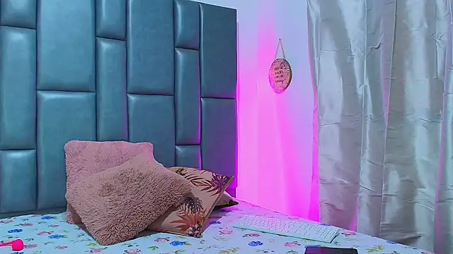 TashaNaughty4u online show from January 2026 12:52:02 PM