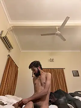 priyansh9283 online show from November 2025 12:38:02 PM