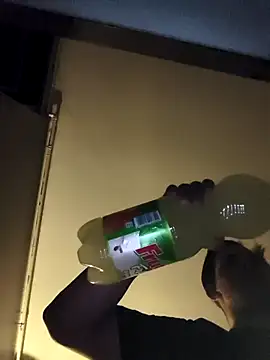 Razvan696969 online show from March 2026 04:36:01 PM