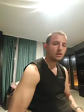 Razvan696969 online show from April 2026 06:54:01 PM