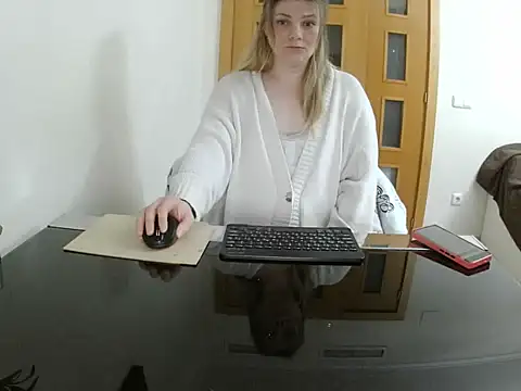 Adelyxveex online show from December 2025 11:27:02 PM