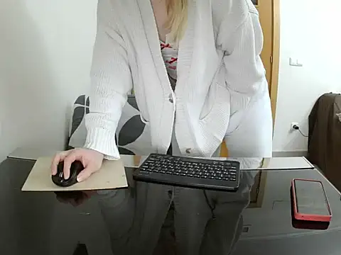 Adelyxveex online show from December 2025 12:43:01 AM