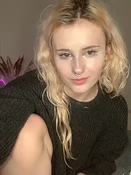 MilaElin online show from December 2025 10:31:01 PM