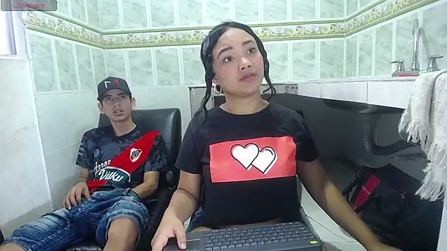 Sweet couple79 online show from November 2025 07:25:02 PM