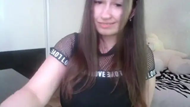 ElviraCutiee online show from April 2026 01:26:01 PM