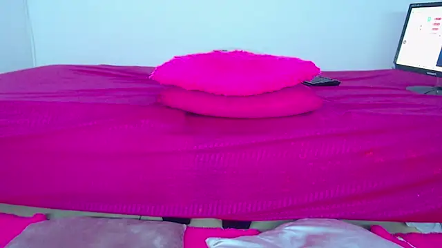 Milytylor online show from March 2026 02:25:01 PM