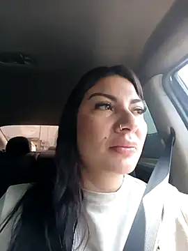   Aysha online show from December 2025 03:57:01 PM