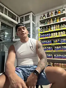 OliverWest04 online show from April 2026 12:15:01 AM