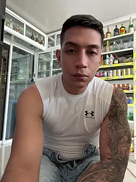 OliverWest04 online show from May 2026 04:03:01 PM