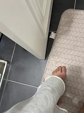 Bigefe online show from December 2025 10:45:02 PM