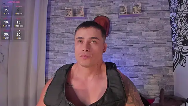 Snapshot of connorsmithvip chatting on November 2025 10:32:01 PM connorsmithvip online show from November 2025 10:32:01 PM