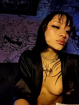 Snapshot of Layla_quinn chatting on February 2026 12:05:02 PM Layla quinn online show from February 2026 12:05:02 PM