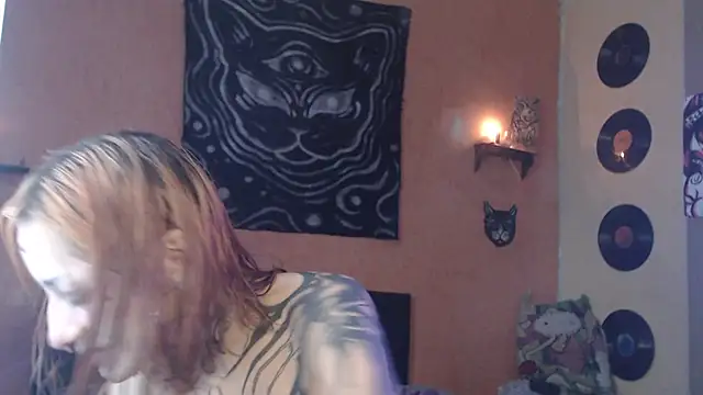 Layla quinn online show from June 2026 01:39:02 PM