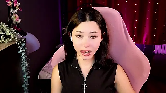 RedMidnight online show from June 2026 08:25:02 PM
