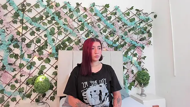 CharlotteBlossom online show from December 2025 08:45:02 PM