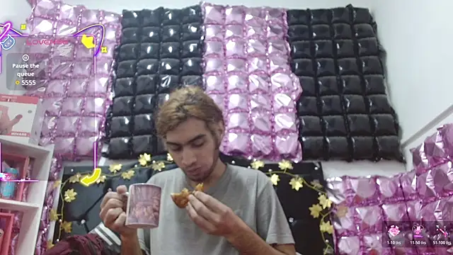 andresdark 07 online show from December 2025 03:30:02 AM