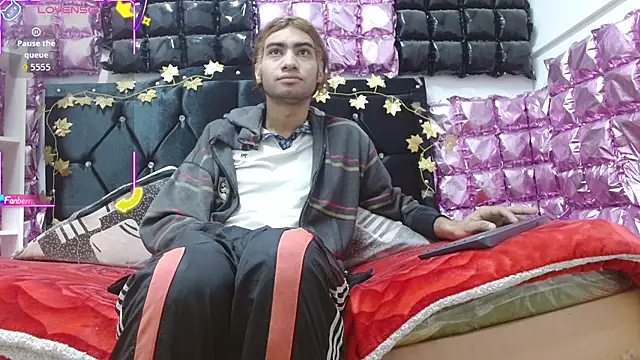 andresdark 07 online show from December 2025 03:18:02 AM