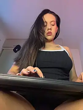 Samantafoxx  online show from March 2026 10:48:02 PM