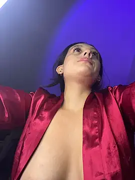 Samantafoxx  online show from March 2026 11:37:02 PM