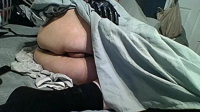 xxxenzo1 online show from September 2025 03:29:02 PM