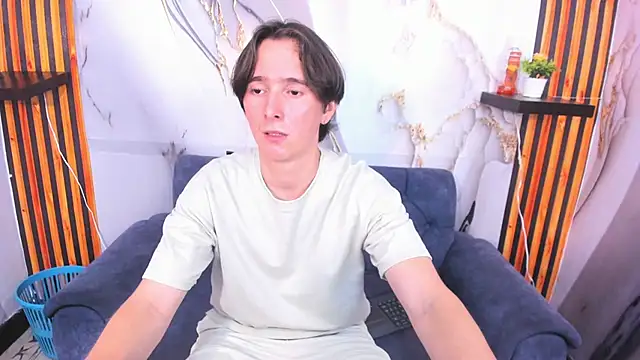 Aaron LatinMen2 online show from November 2025 03:50:02 AM