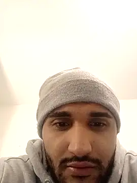 elgasmii online show from February 2026 06:32:01 PM