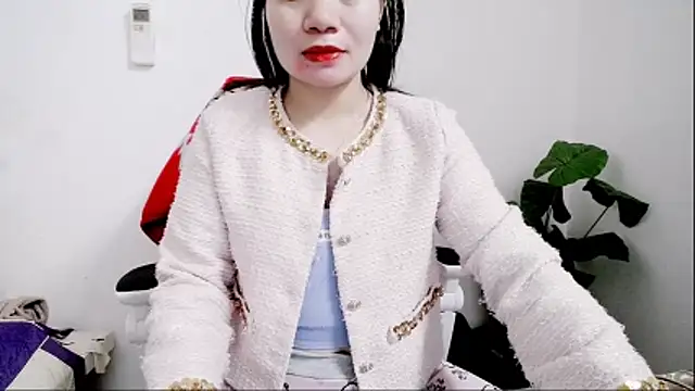 Snapshot of Lisa537- chatting on November 2025 12:55:01 AM Lisa537- online show from November 2025 12:55:01 AM